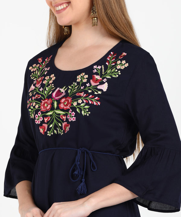 Graceful Charm: Women’s Embroidered Knee-Length Kurti