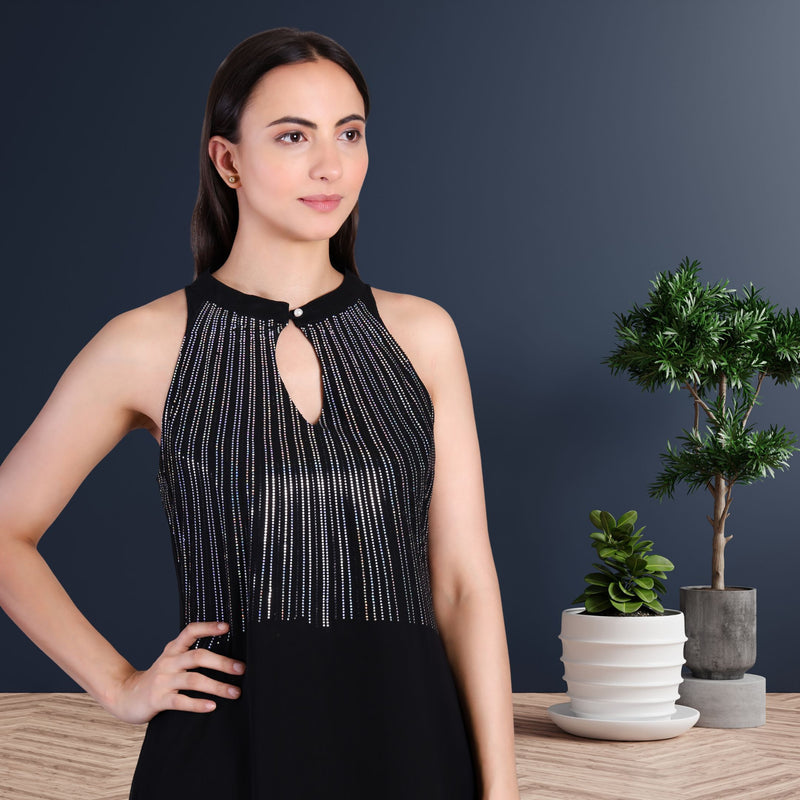 Women's Sequins Motifs Embellished Georgette Sleeveless Kurti Pant Set