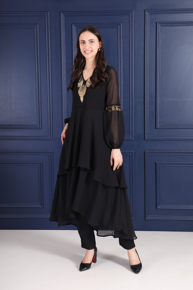 Women's Sequins Motifs Embellished Asymmetric Kurti Pant Set