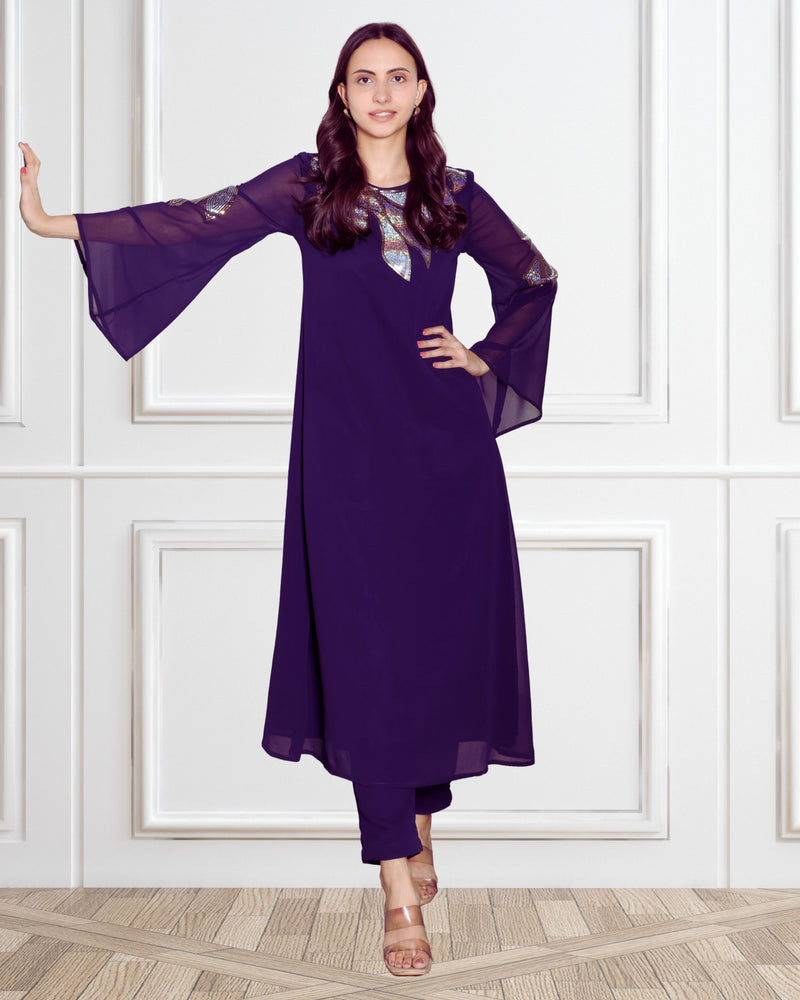 Women's Sequins Motifs Embellished Asymmetric Kurti Pant Set