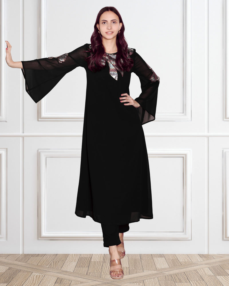 Women's Sequins Motifs Embellished Asymmetric Kurti Pant Set