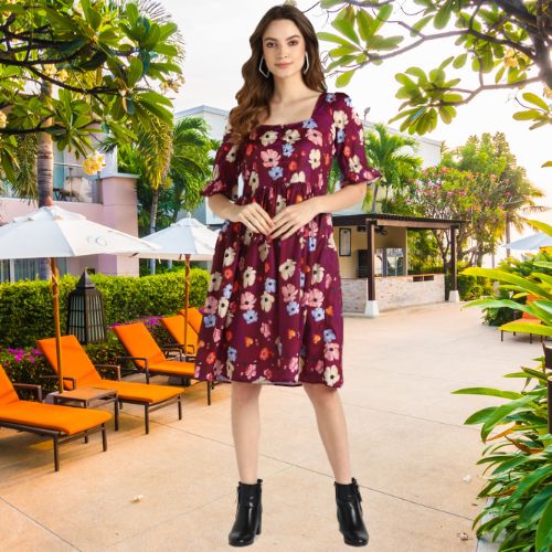 Trendy Knee-Length Floral Crepe Dress