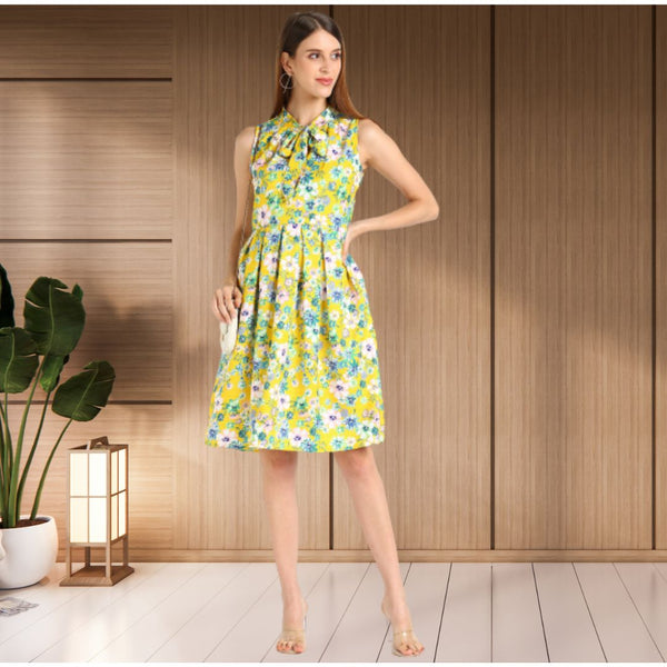 Blooming Elegance Knee-Length Floral Crepe Dress